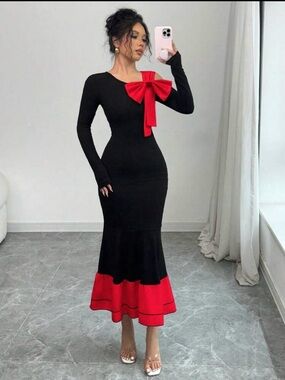 Black & Red Bow-Accent Mermaid Dress